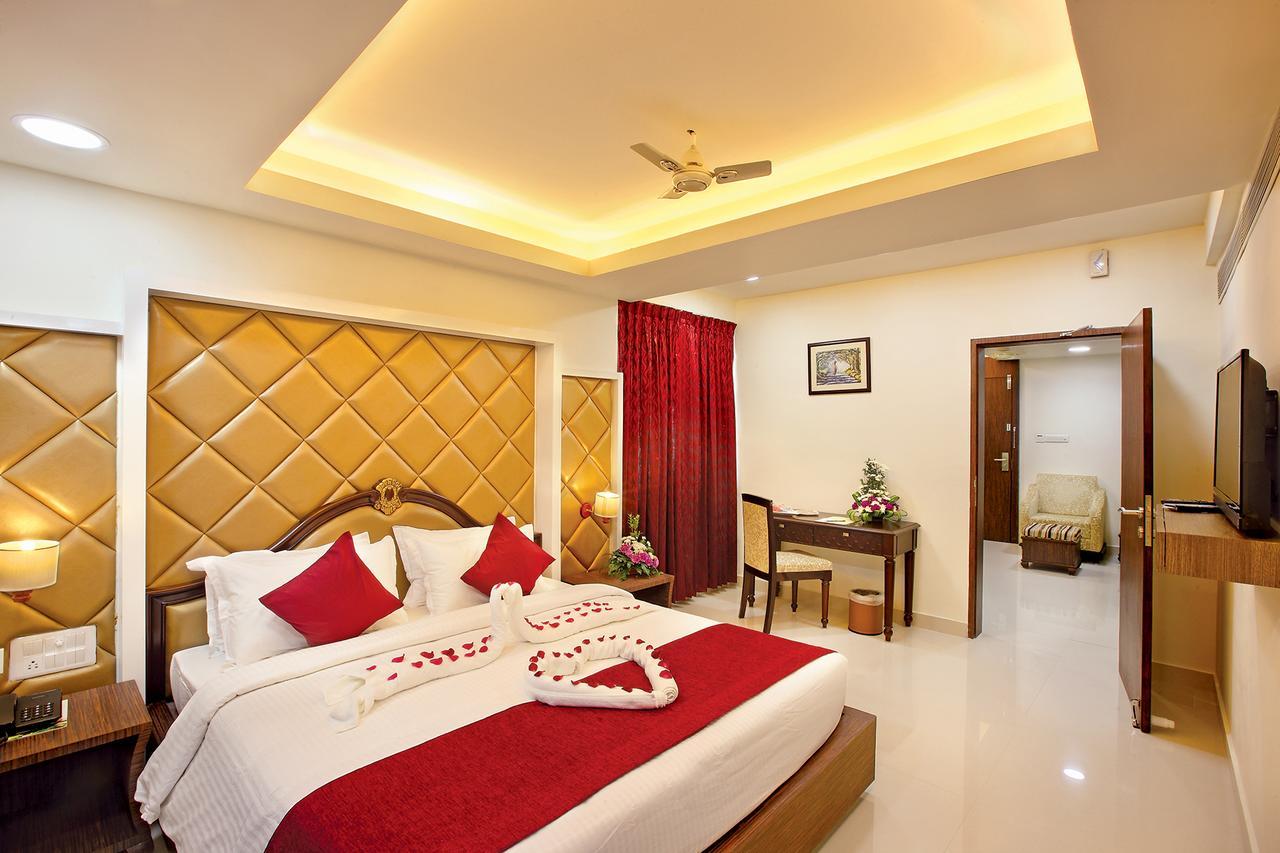 Joyees Residency Hotell Kottayam Eksteriør bilde